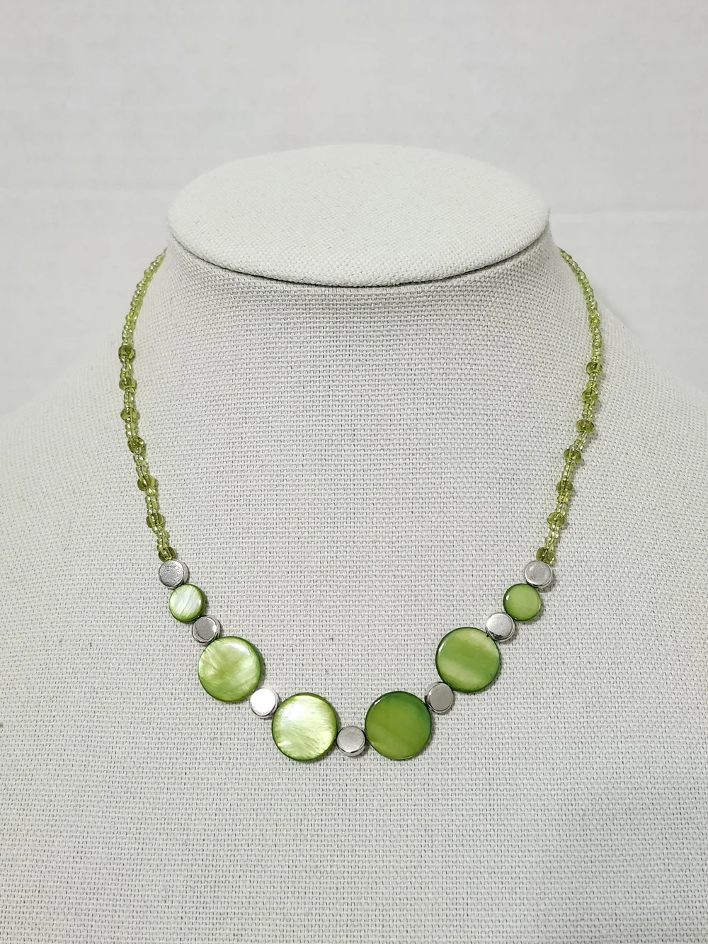 Dyed Shell Disc Necklace and Earrings Set Beach Boho Ocean Casual Wear Handmade